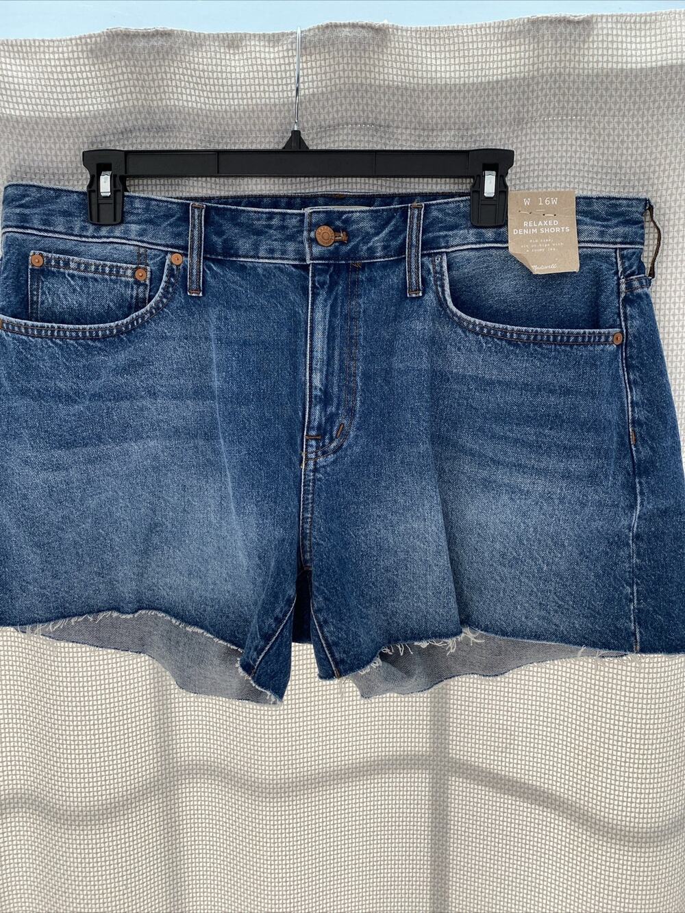 Madewell Plus Relaxed Denim Jean Shorts Cut Offs Mid Rise Blue Raw Hem Sz 16W